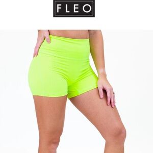 True High Short 4 in Neon